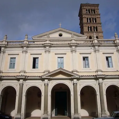 Sabina's Daire Roma